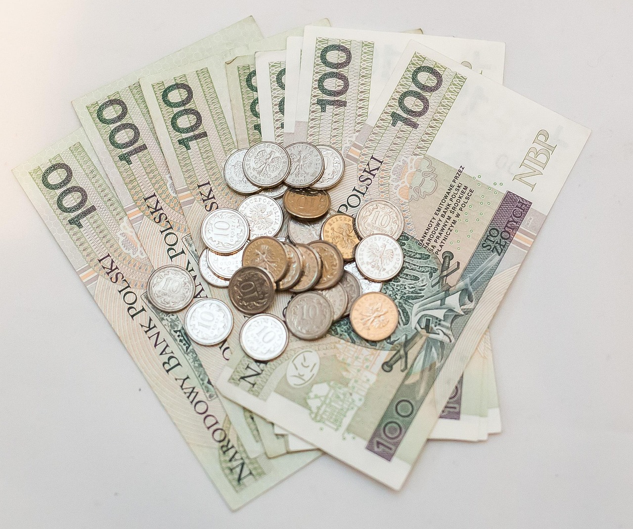 Grafico che mostra l'andamento delle pensioni e gli aumenti previsti per il 2025.