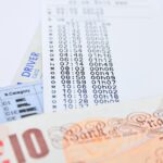 Bollettino auto con evidenza della normativa per l'esenzione per gli over 80.